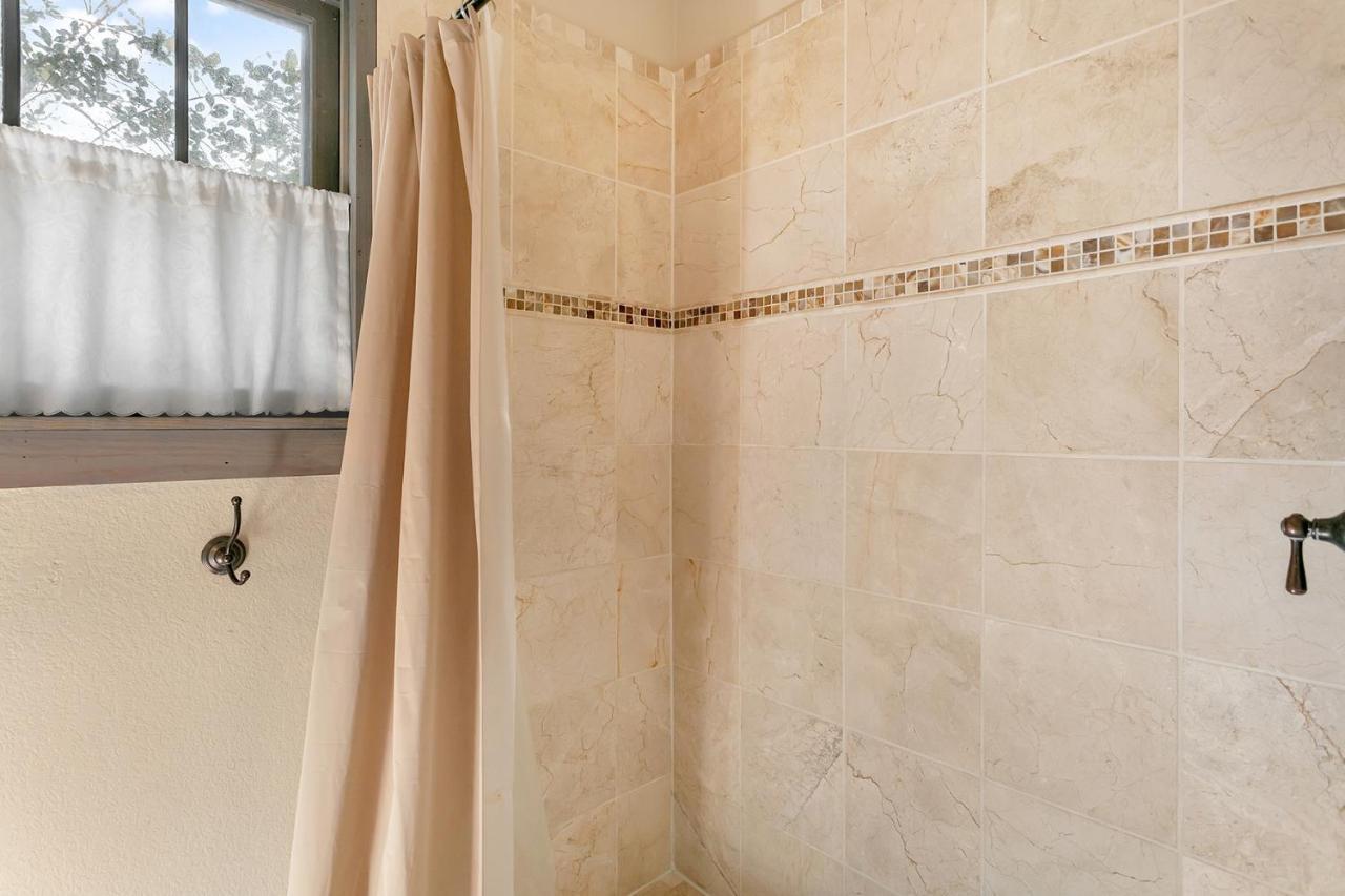 Adams Travis - 1B1Ba, Pet Friendly With Fee, Walk To Main Vila Fredericksburg Exterior foto